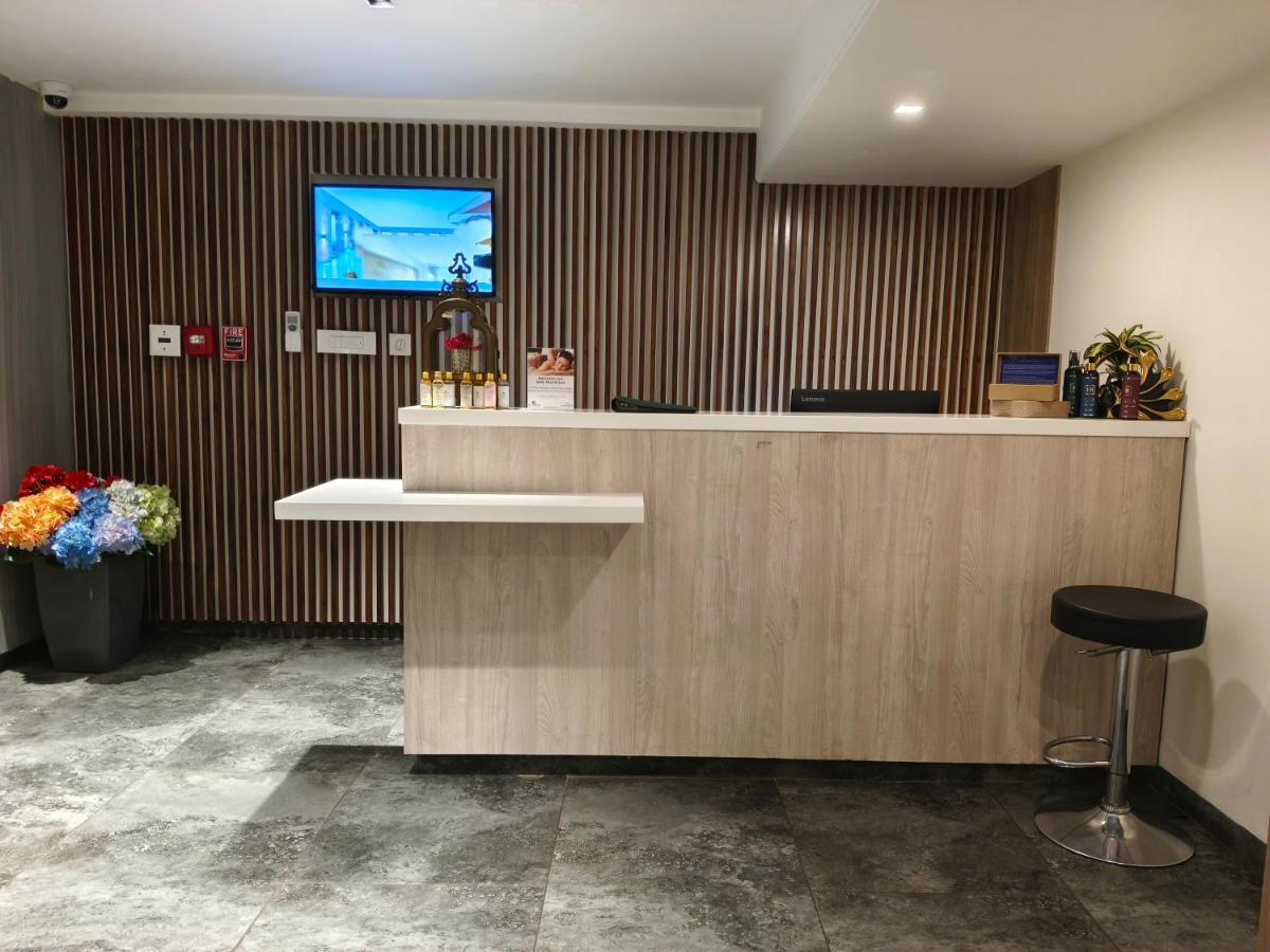 Bellevue Sarovar Premiere Junagadh Ngoại thất bức ảnh