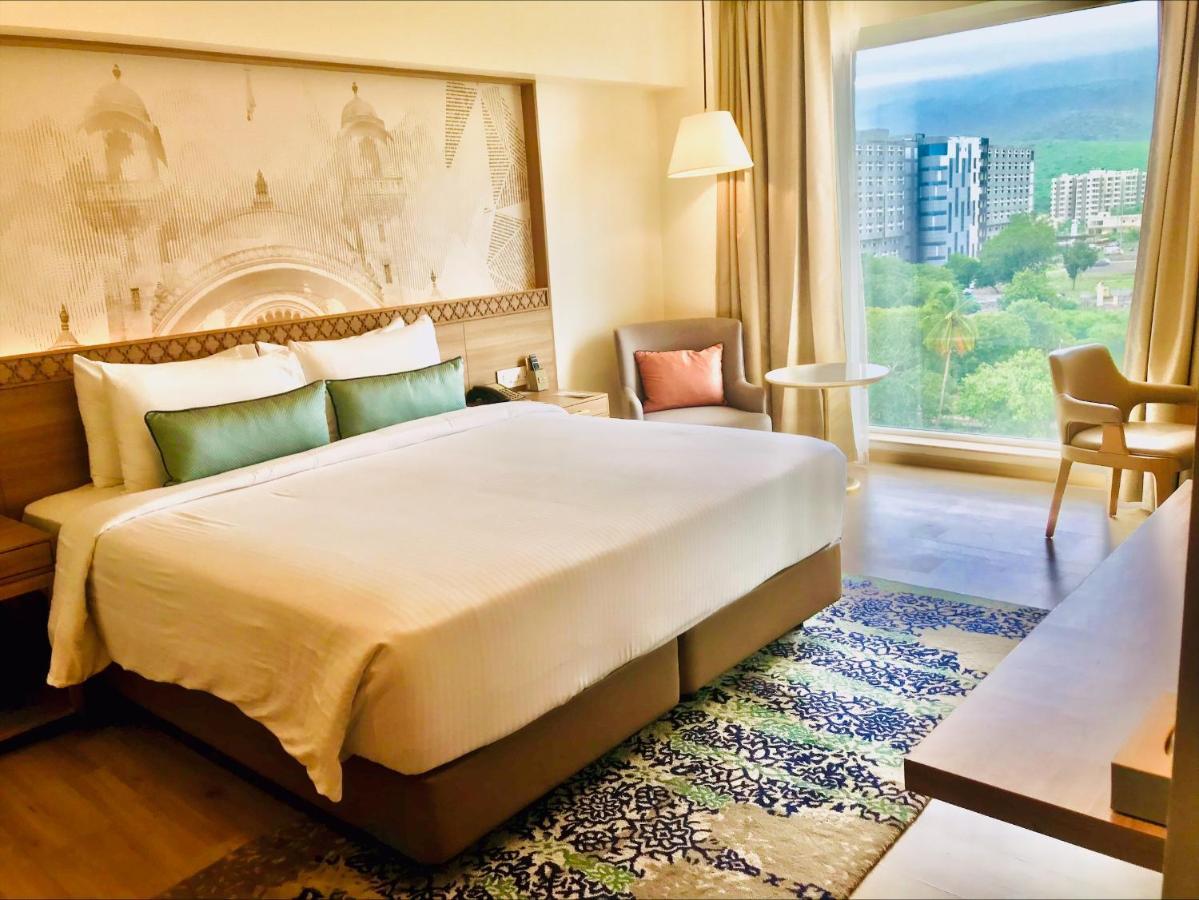 Bellevue Sarovar Premiere Junagadh Ngoại thất bức ảnh